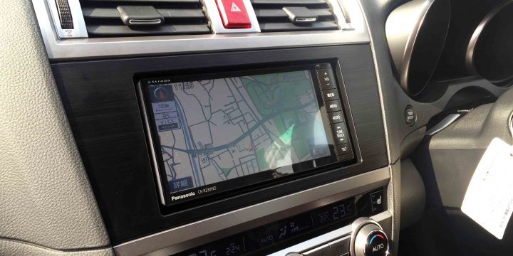 スバルBS9アウトバックへ取り付けたパナソニックCN-R330WDのナビ画面