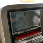 日産Z11系キューブに取り付けたイクリプス製のカーナビ。