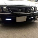 トヨタアリストのバンパーへ持ち込み品のLEDデイライトをお取り付け致しました。